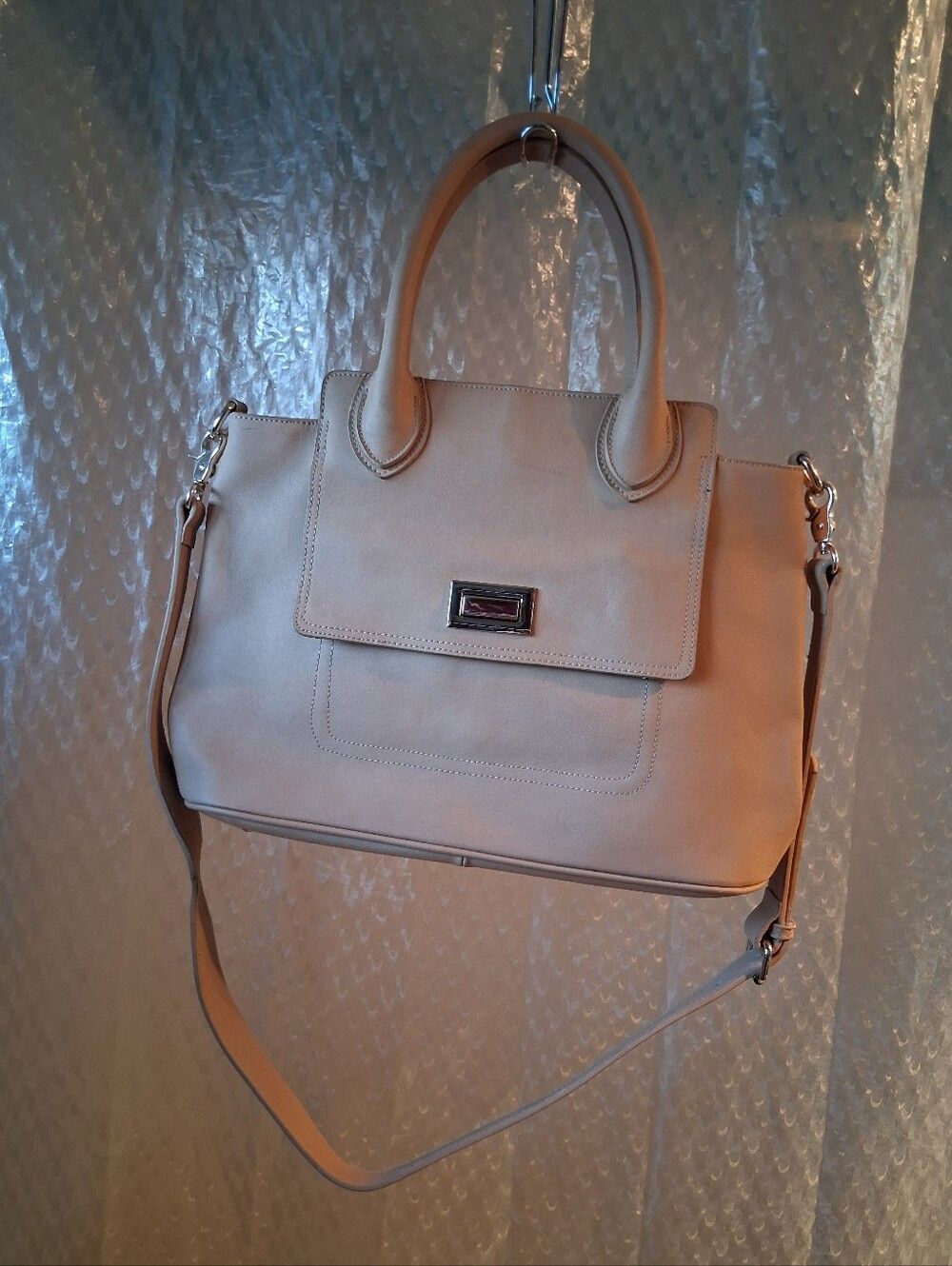 Segolene En Cuir ParisWomen’s Beige Top-Handle Satchel Bag with Detachable Strap